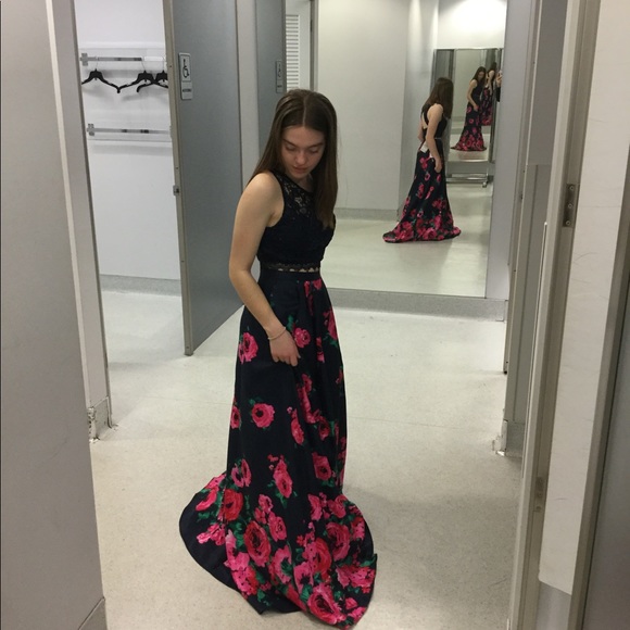 Floral Prom Dress - Picture 2 of 8
